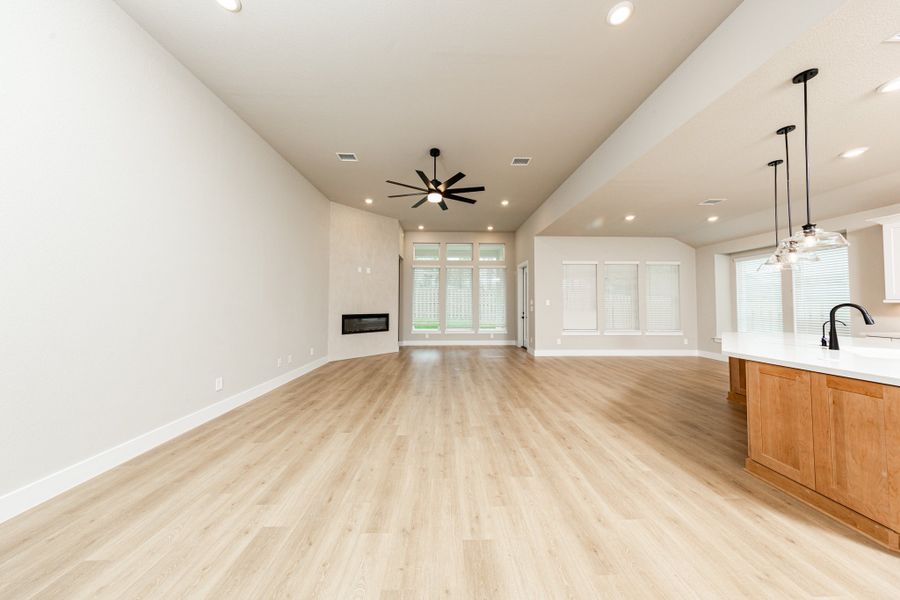 Spacious, unfurnished interior of a new home in COLTON, Montgomery (Image 12).