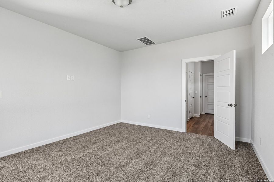 Image 38 of a home in Highland Ridge.