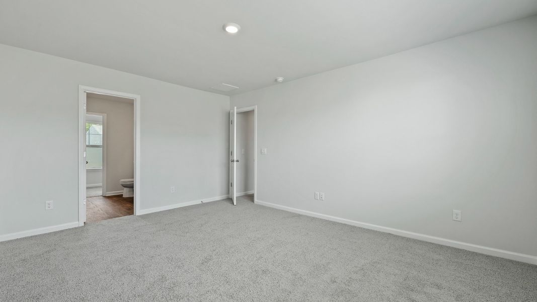 Spacious, unfurnished interior of a new home in Huggins Hill, Manning (Image 40).