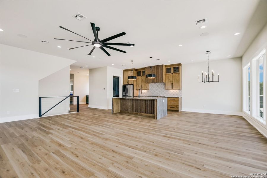 Image 36 of a home in .