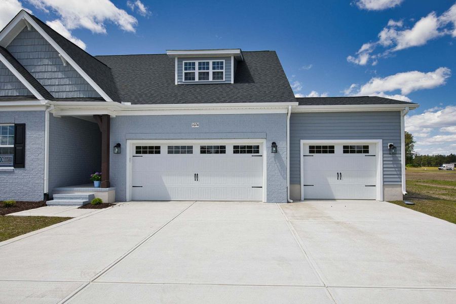 3-Car Garage Option 3-Car Garage Option