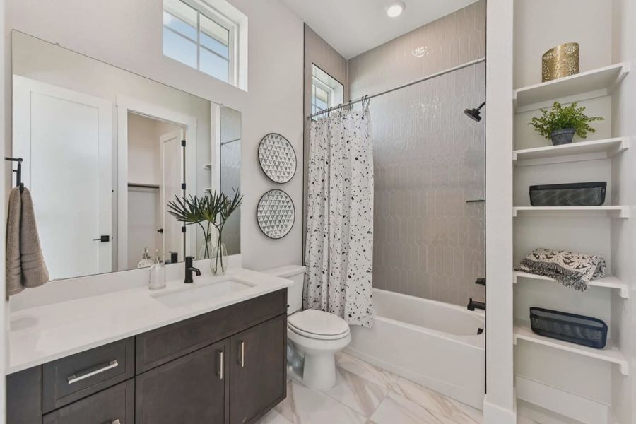 Representative furnished interior of a home built from the Franklin by Chesmar Homes in Feathergrass, Fulshear (Image 19).