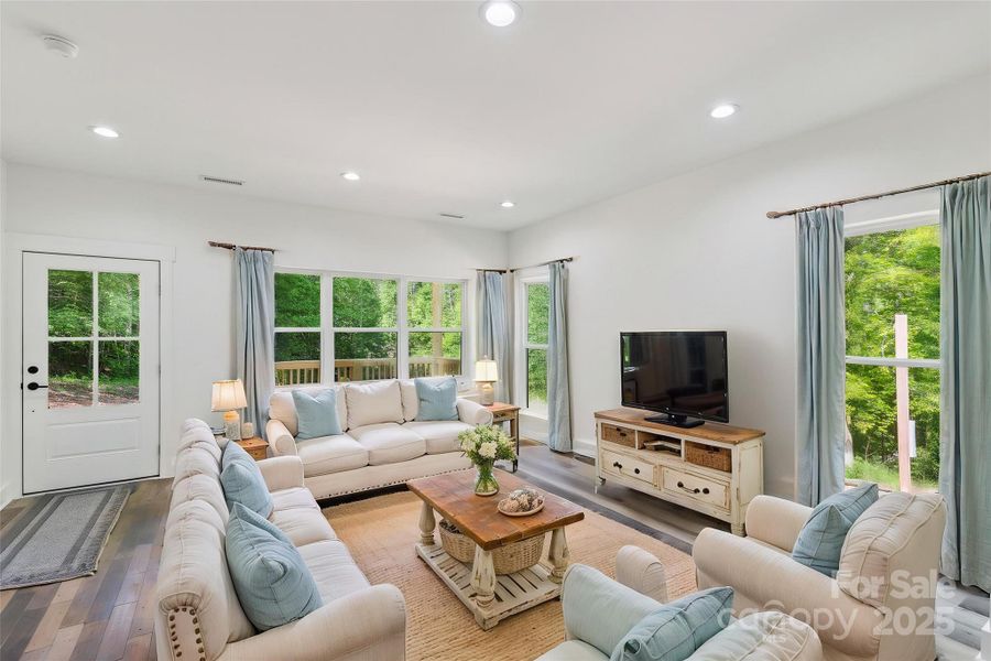 Furnished interior view inside a new home in , Lake Lure (Image 8).