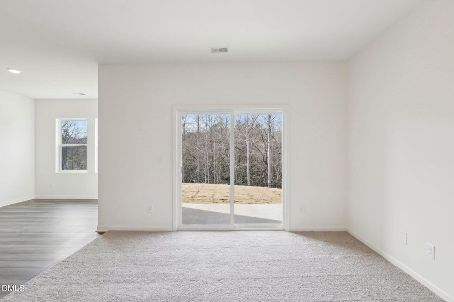 13-web-or-mls-Babbling Brk Dr-009