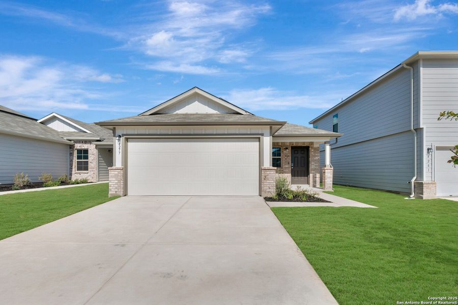 Exterior details and patio area of a home in Park Place, New Braunfels (Image 20). Exterior details and patio area of a home in Park Place, New Braunfels (Image 20).