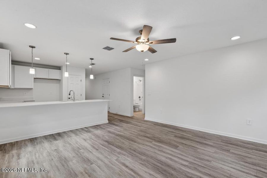 Spacious, unfurnished interior of a new home in , Jacksonville (Image 48).