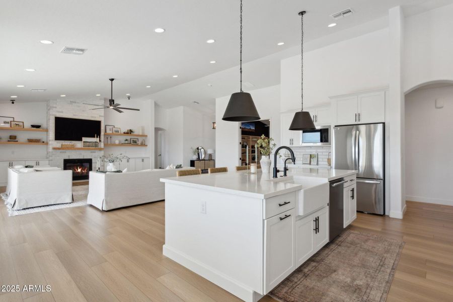 20-web-or-mls-13637-e-eclipse-dr