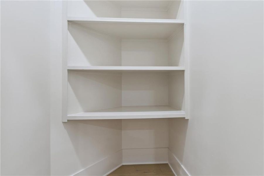 Spacious, unfurnished interior of a new home in , Jefferson (Image 71).