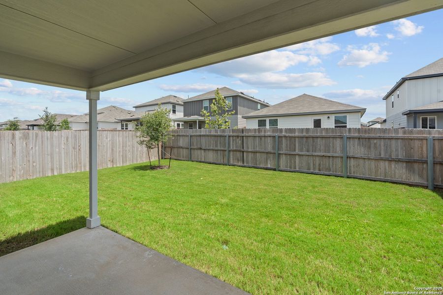 Exterior details and patio area of a home in Horizon Ridge, San Antonio (Image 2). Exterior details and patio area of a home in Horizon Ridge, San Antonio (Image 2).
