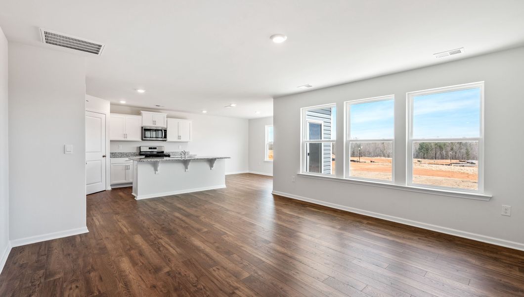 Spacious, unfurnished interior of a new home in Harper Ridge, Roebuck (Image 14).