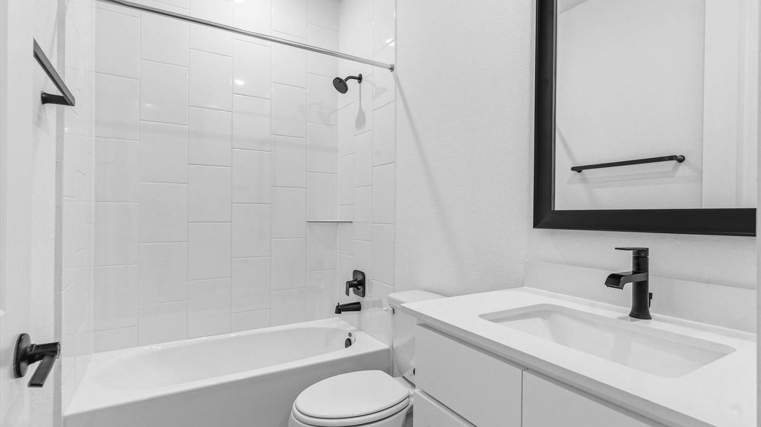 Furnished interior view inside a new home in Davis Harbor, League City (Image 15).