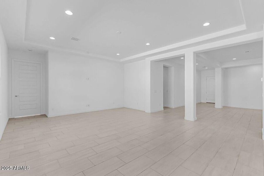 7632 W Remuda Drive ~ Ready Now!