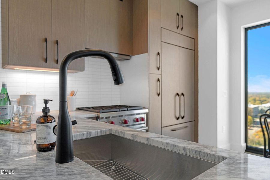 7-web-or-mls-untitled-30 (2) 7-web-or-mls-untitled-30 (2)