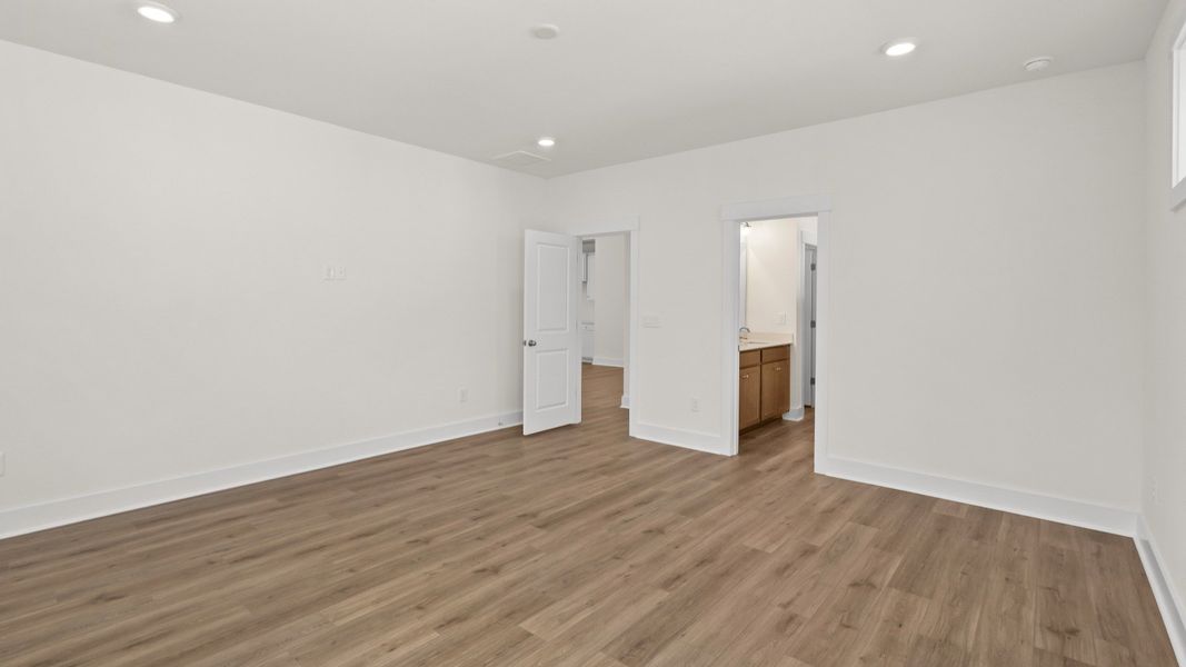 Furnished interior view inside a new home in Chestnut Farms, Longs (Image 10). Furnished interior view inside a new home in Chestnut Farms, Longs (Image 10).