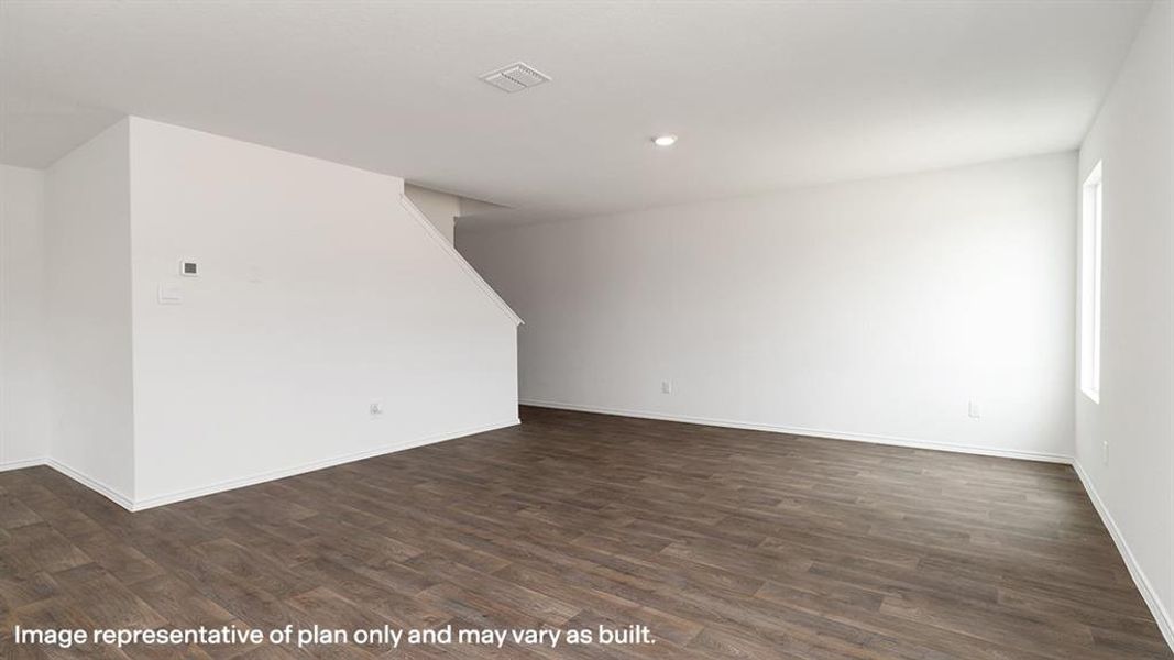 Spacious, unfurnished interior of a new home in , Sherman (Image 10).