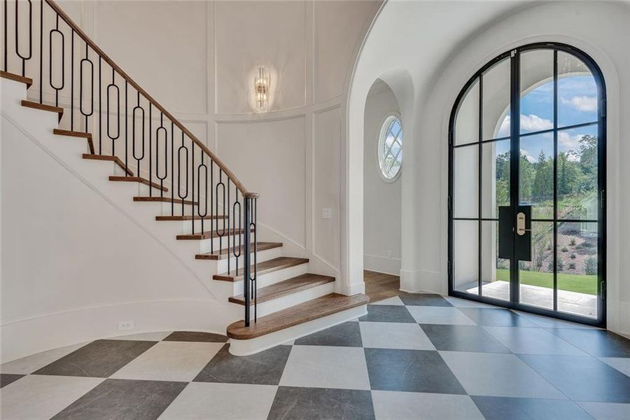 Spacious, unfurnished interior of a new home in , Alpharetta (Image 82).