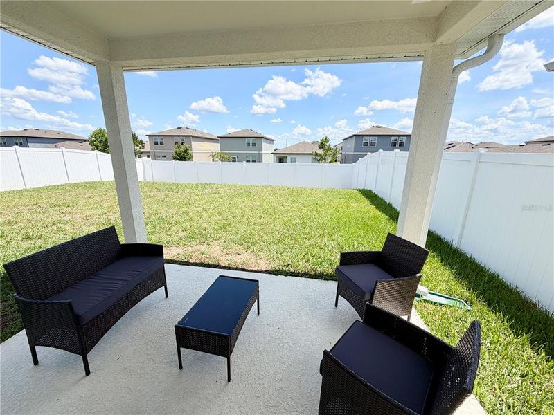 Exterior details and patio area of a home in , Zephyrhills (Image 3).