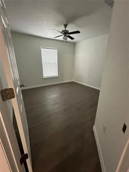 Spacious, unfurnished interior of a new home in , Ocala (Image 8).