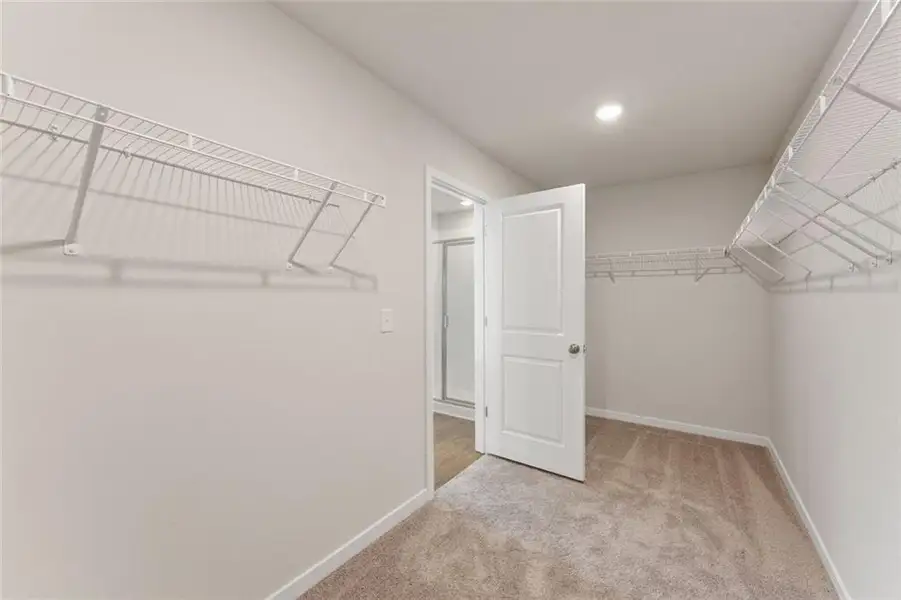 Spacious, unfurnished interior of a new home in The Estates at Gainesville Township, Gainesville (Image 20).