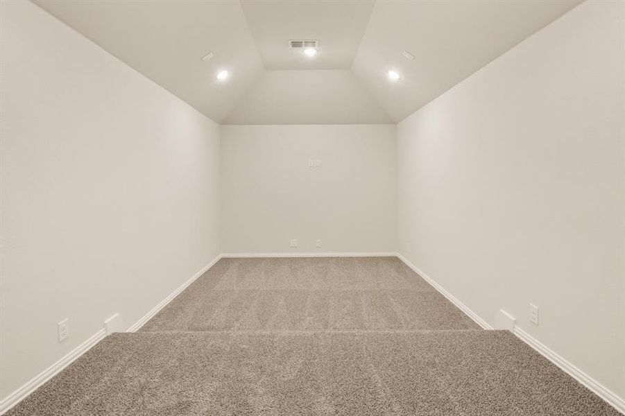 Spacious, unfurnished interior of a new home in The Grove, Midlothian (Image 38). Spacious, unfurnished interior of a new home in The Grove, Midlothian (Image 38).