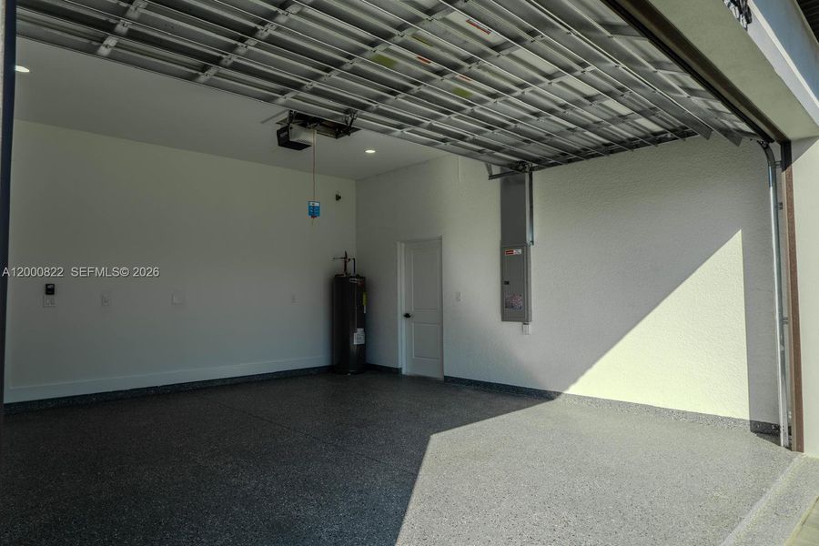 Spacious, unfurnished interior of a new home in , Lehigh Acres (Image 22). Spacious, unfurnished interior of a new home in , Lehigh Acres (Image 22).