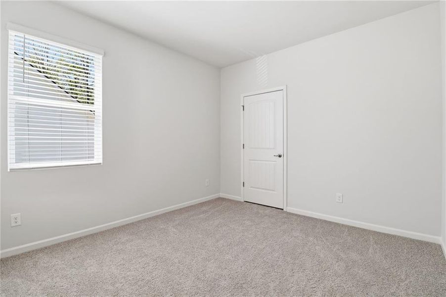 Spacious, unfurnished interior of a new home in , Dallas (Image 23).