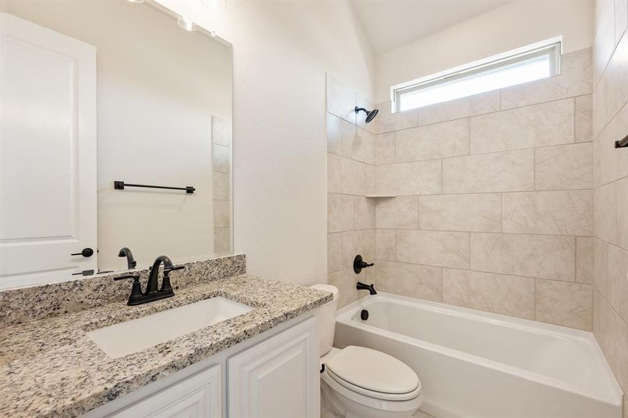 Image 29 of a home in Stone River Glen 60s. Image 29 of a home in Stone River Glen 60s.