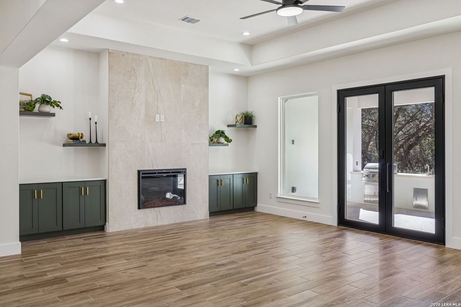 Spacious, unfurnished interior of a new home in , Spring Branch (Image 54).