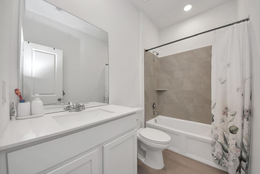 Furnished interior view inside a new home in , Katy (Image 10).