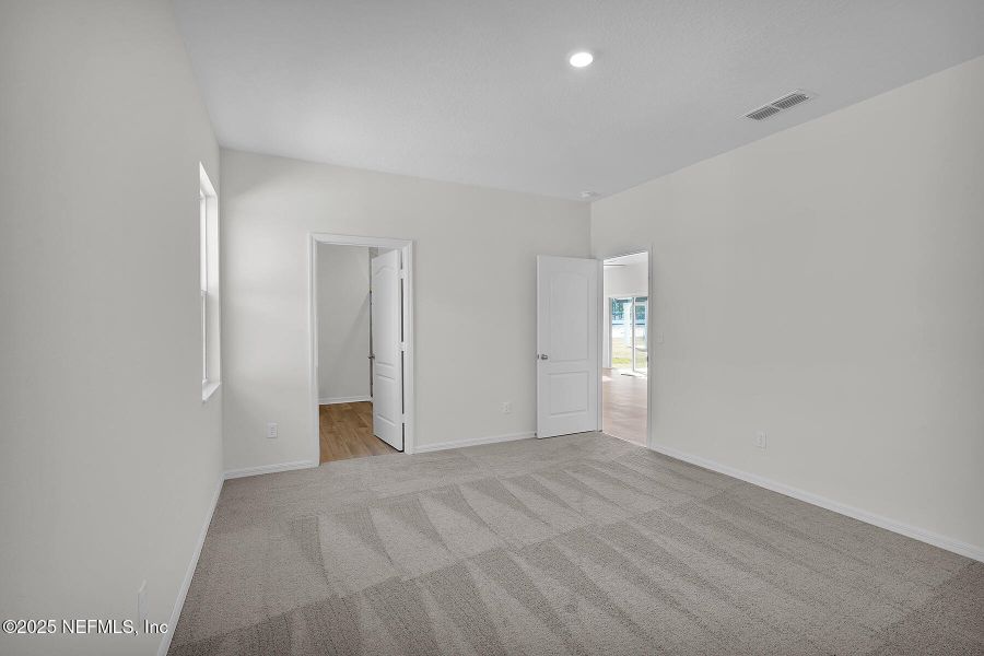 Spacious, unfurnished interior of a new home in Westport Landing, Jacksonville (Image 23).