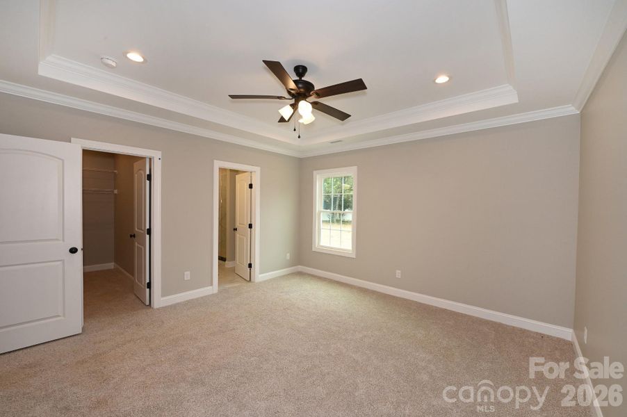 Spacious, unfurnished interior of a new home in , Hickory (Image 41).