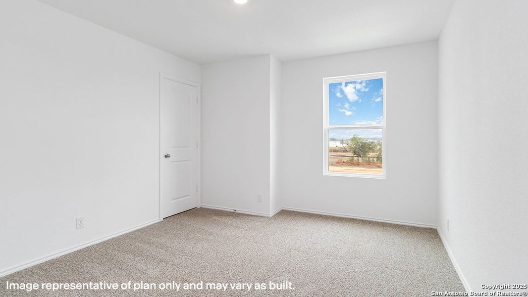 Spacious, unfurnished interior of a new home in Blue Ridge Ranch, San Antonio (Image 20). Spacious, unfurnished interior of a new home in Blue Ridge Ranch, San Antonio (Image 20).