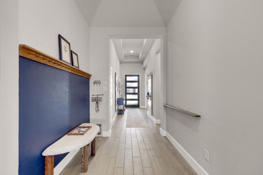 Furnished interior view inside a new home in Meridiana 55', Manvel (Image 4). Furnished interior view inside a new home in Meridiana 55', Manvel (Image 4).