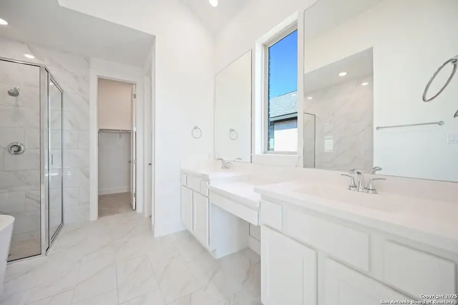 Furnished interior view inside a new home in Weston Oaks, San Antonio (Image 4). Furnished interior view inside a new home in Weston Oaks, San Antonio (Image 4).