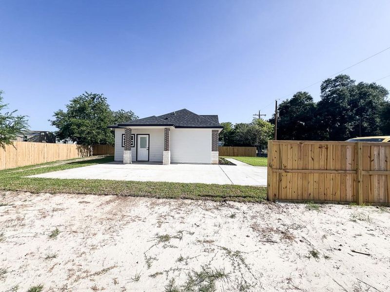 Side Entrance and Driveway Side Entrance and Driveway