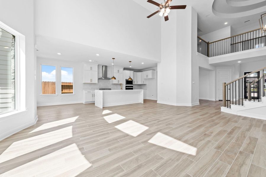 Representative image. Features, specifications, selections and colors may vary.