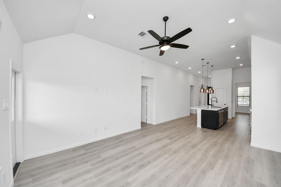 Image 25 of a home in Amira: Premier Collection. Image 25 of a home in Amira: Premier Collection.