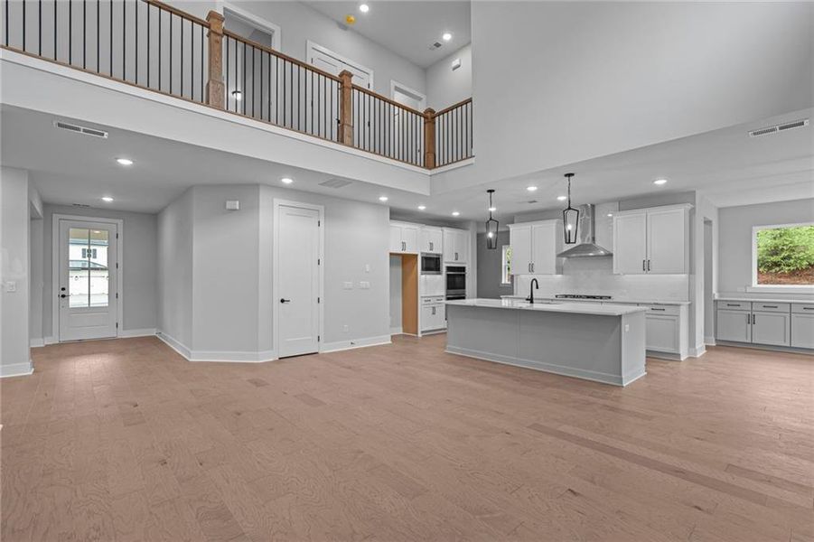 Spacious, unfurnished interior of a new home in Settingdown Farms, Cumming (Image 17).