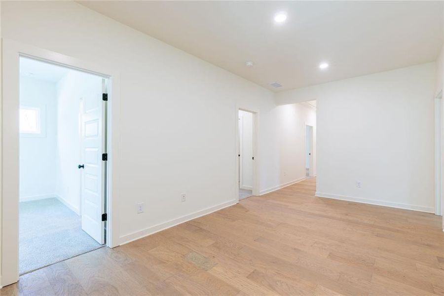 Spacious, unfurnished interior of a new home in , Cumming (Image 29).