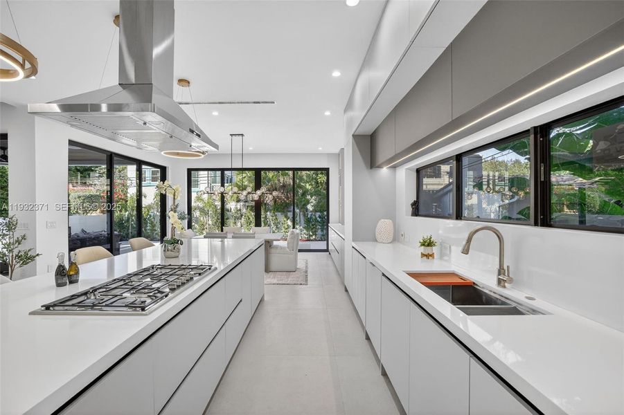 Furnished interior view inside a new home in , Fort Lauderdale (Image 17).