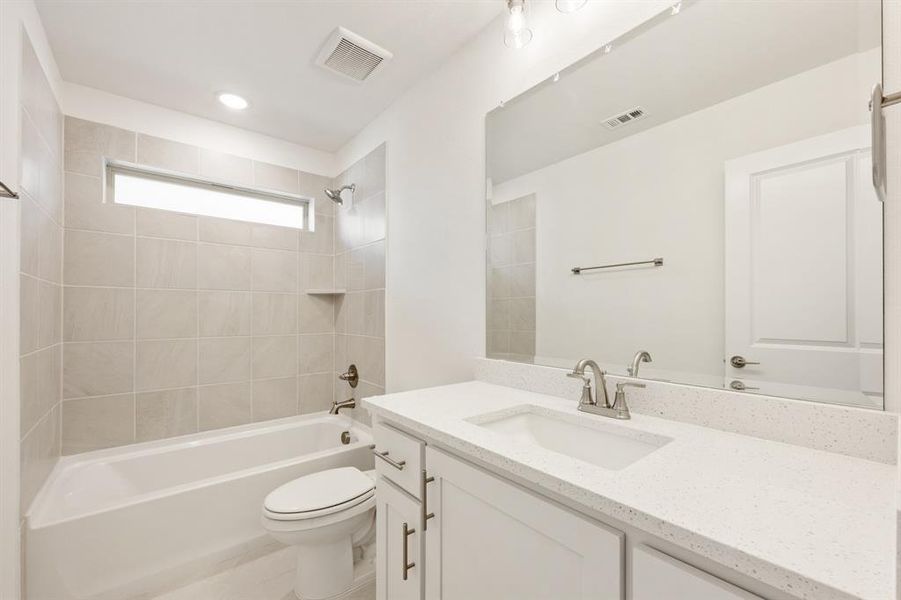 Furnished interior view inside a new home in Creekview Meadows, Pilot Point (Image 17).