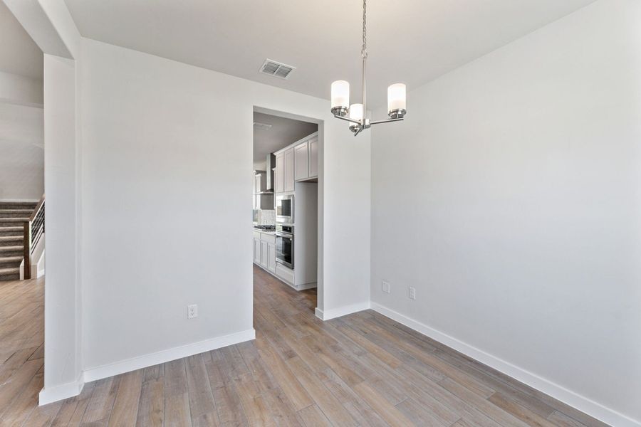 Representative unfurnished interior of a home built from the Alto by Hakes Brothers in The Woodlands, Mico (Image 8).