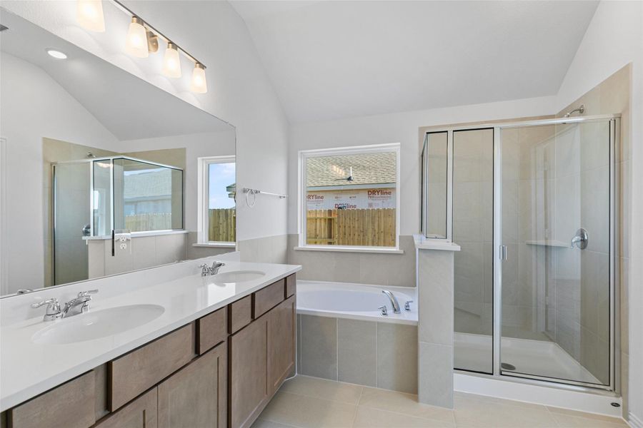 Furnished interior view inside a new home in River Ranch, Dayton (Image 9).