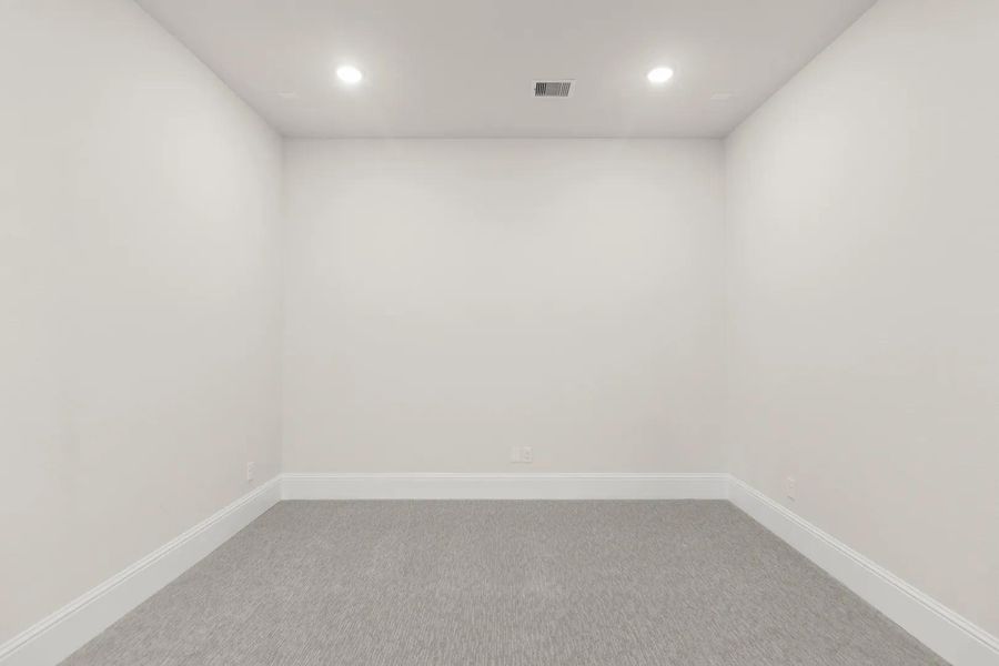 Brynlee II G Media room