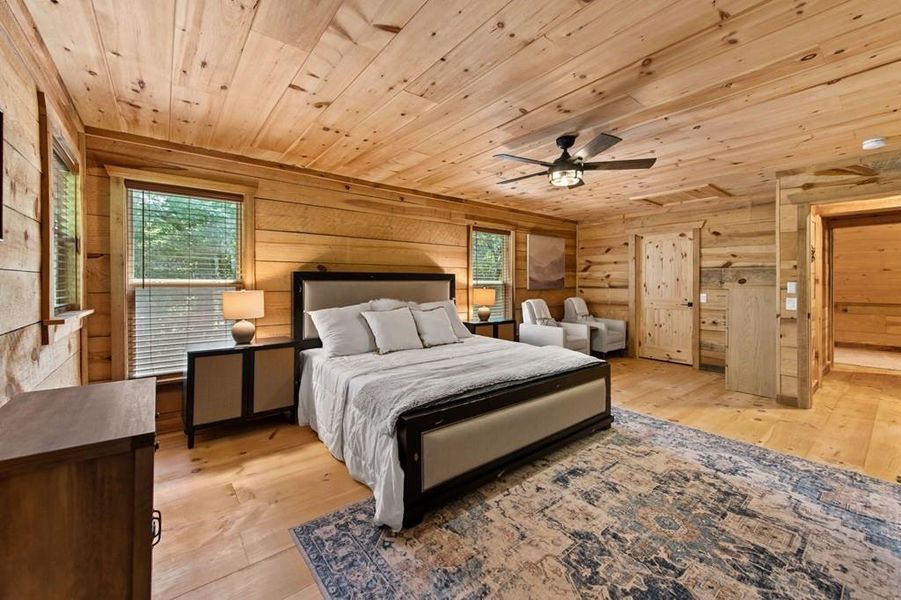 Furnished interior view inside a new home in , Ellijay (Image 7).