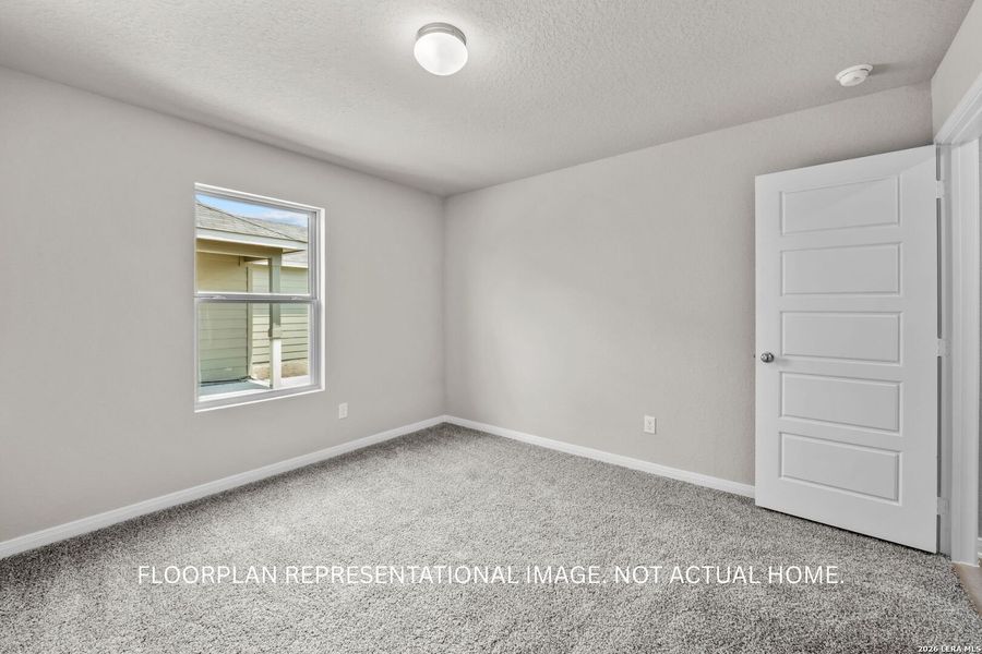 Spacious, unfurnished interior of a new home in Meadows at Clear Springs, New Braunfels (Image 14).
