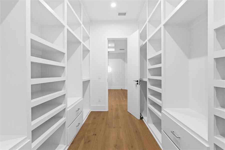 Image 106 of a home in .
