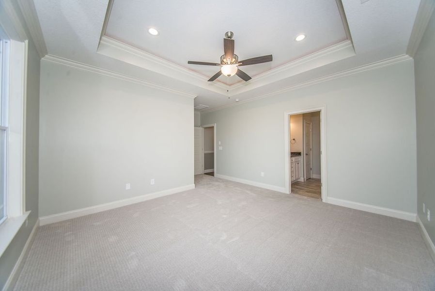 Representative unfurnished interior of a home built from the Mediterranean by Enchanted Homes in Messer Farms, Inman (Image 37).
