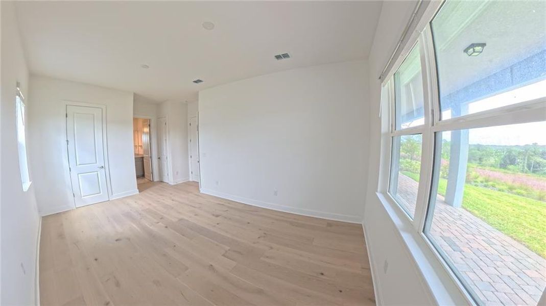 Spacious, unfurnished interior of a new home in Willow Ridge, Montverde (Image 26).