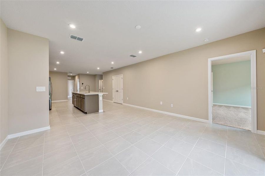 Spacious, unfurnished interior of a new home in , Lady Lake (Image 49). Spacious, unfurnished interior of a new home in , Lady Lake (Image 49).